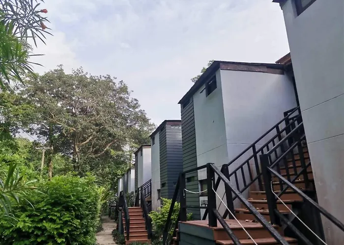Pet Friendly hotel: Siam Beach Resort